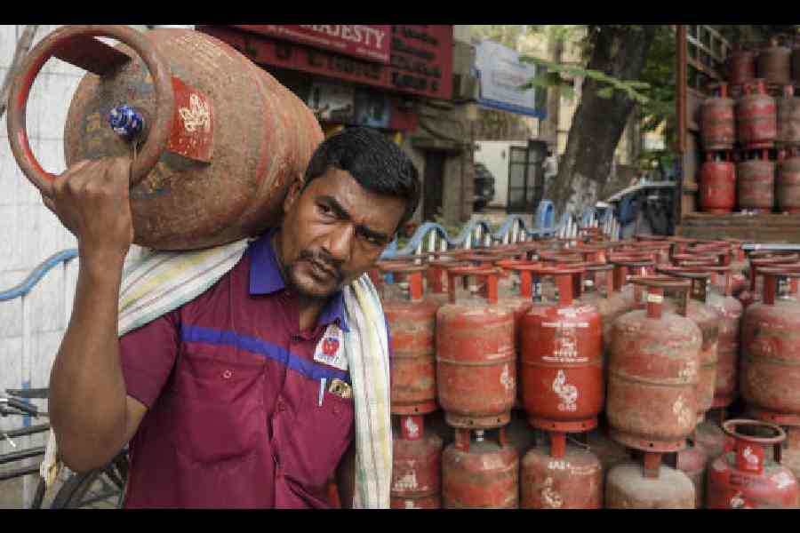 commercial LPG allocation India supply easing