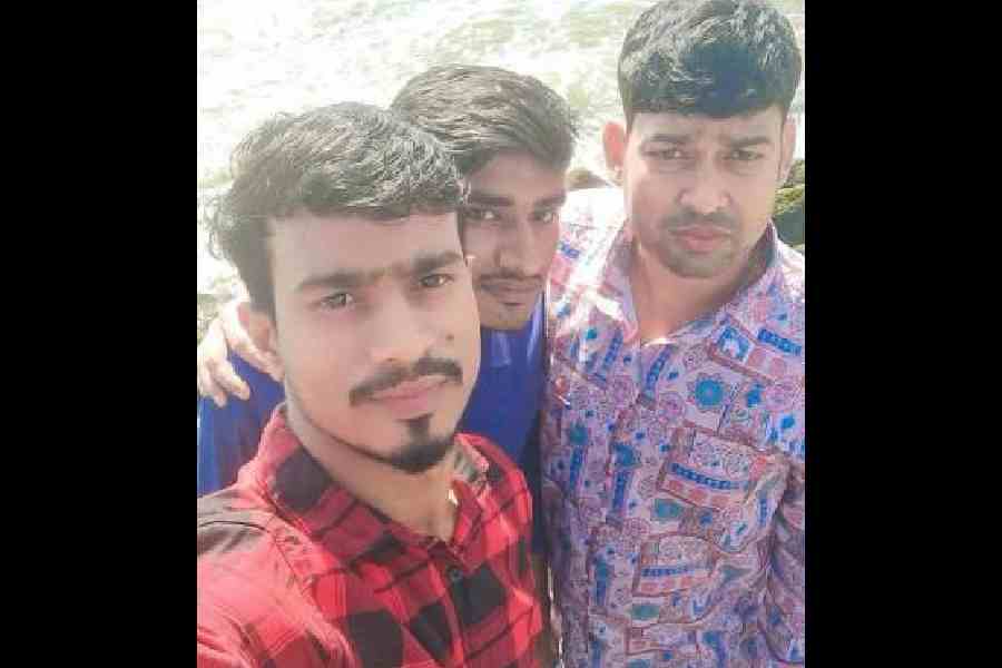 Kerala LPG crisis West Asia conflict hotel shutdowns