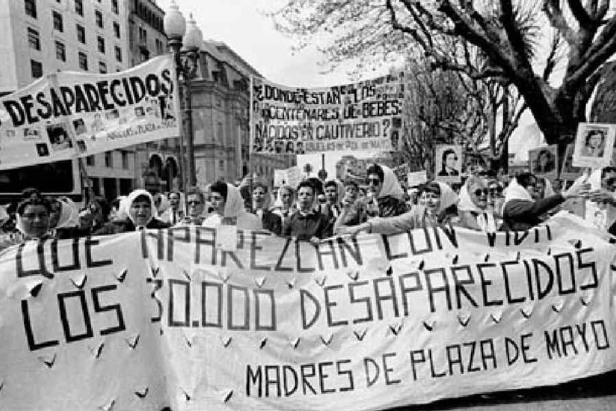 Plaza de Mayo, 1982