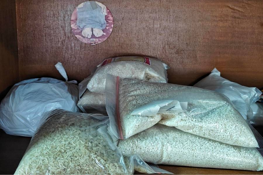 Metho offers a diverse range of indigenous rice varieties like Lal Dudhesar, Gobindobhog, Radhatilak and Karpurkanti, sourced directly from farmers across Bengal