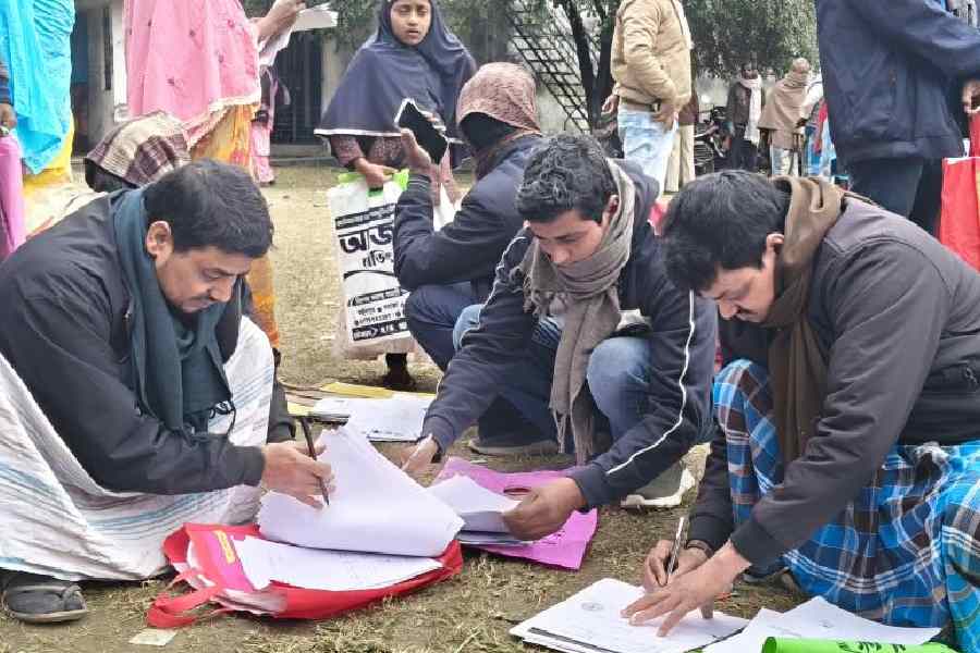 Under-adjudication voters at the BDO-II office in Suti last month. 