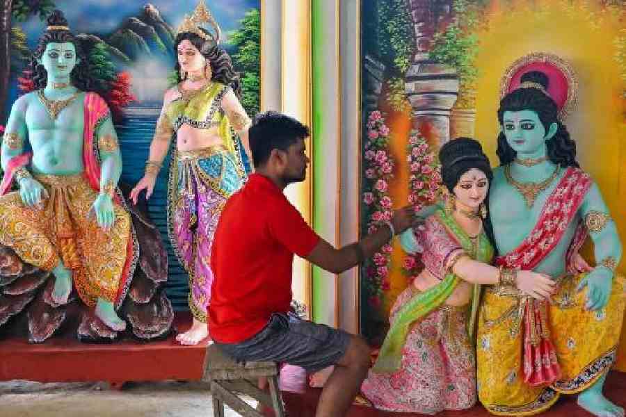 Bengal Ram Navami 4000 processions saffron celebrations