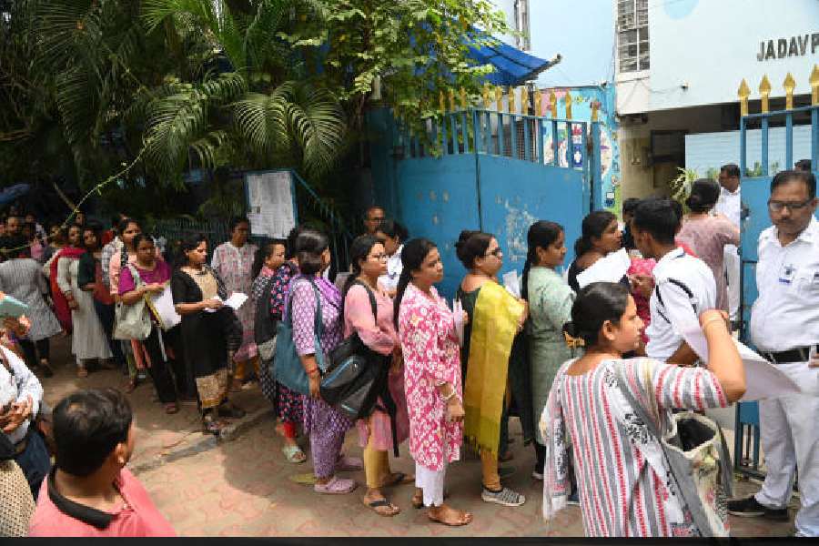 SSC candidates outside an exam centre in Jadavpur last September