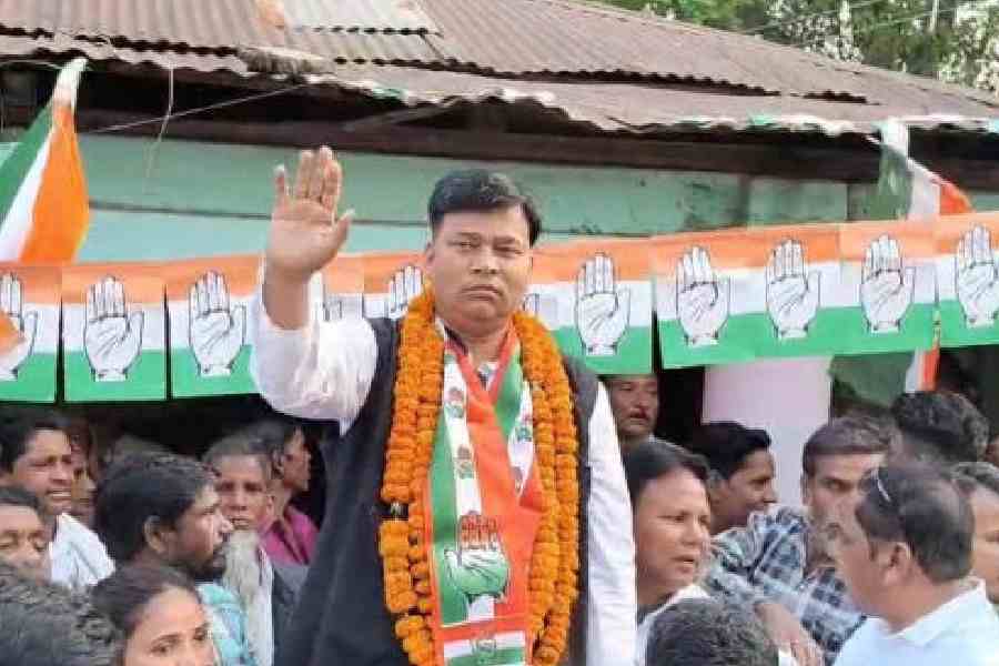 Chopra Congress block announces Jakir Abedin candidate