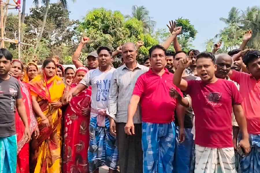 Residents of Gobra protest against the deletion of names of several villagers on Wednesday. 