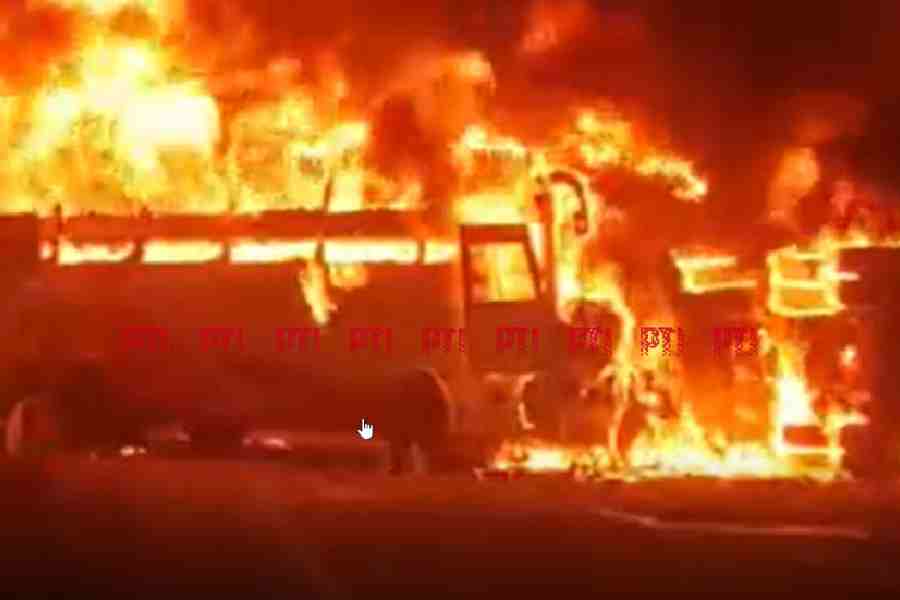Andhra Pradesh bus fire