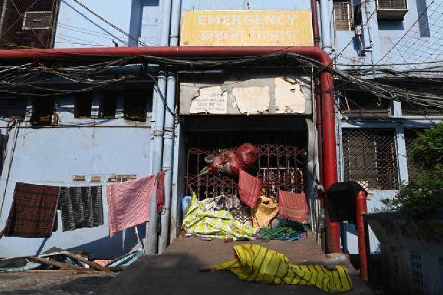 The closed entrance to the old emergency buildingat RG Kar hospital on Tuesday