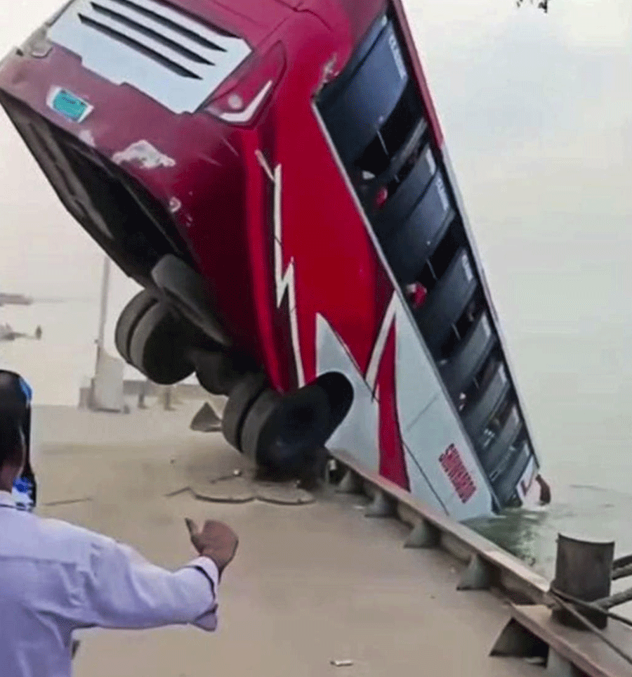 Bus falls into river with 40 passengers onboard in Bangladesh