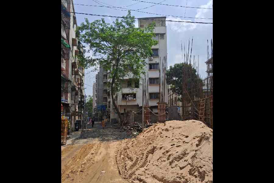 Sand covers the width of a lane in B Block