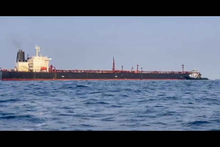 Aqua Titan, a Russian crude oil tanker, arrived off the Mangaluru coast, Karnataka.