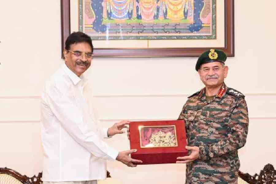 Upendra Dwivedi begins three?day visit to Odisha