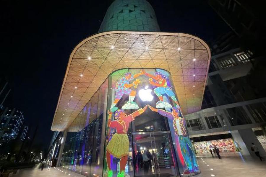 Apple 50th anniversary India