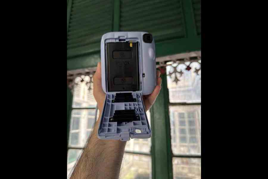 The flash fires with every photo. Your only choices are a two- or 10-second timer, and if you're shooting closeups, you can twist the lens one more stop past 'on' to enable Close-Up mode. And you can insert the film cartridge without having any knowledge of such cameras. Picture: The Telegraph / Mathures Paul