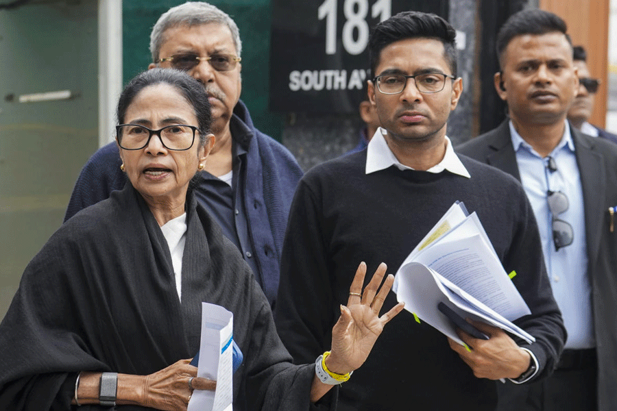 West Bengal Chief Minister Mamata Banerjee and TMC MP Abhishek Banerjee
