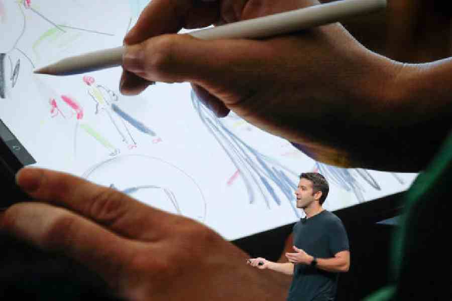 The incoming Apple CEO discusses the iPad Pro during an event in New York in 2018. Picture: Getty Images