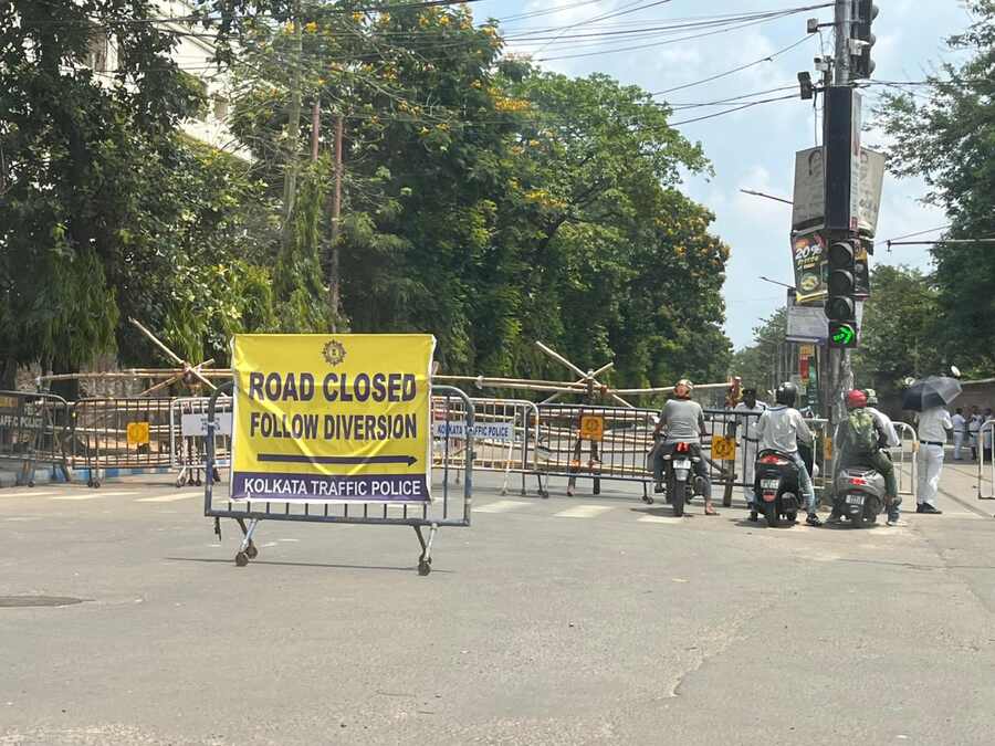 The Kolkata police have secured areas up to 200 metres from each centre, ensuring controlled movement in sensitive zones