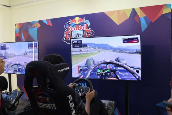 Day 1 witnessed intense participation in the Red Bull Racing League. 