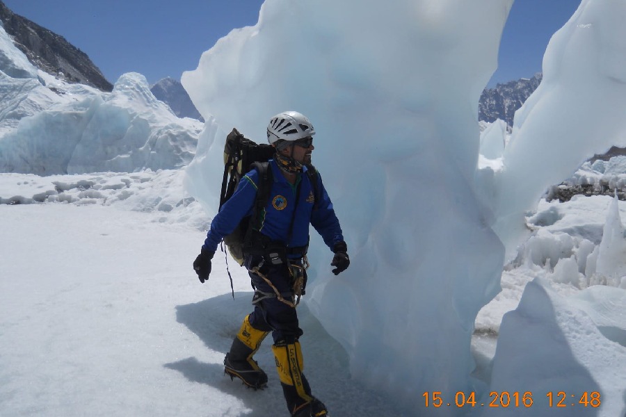 Debraj Dutta summited Mt Everest in 2016