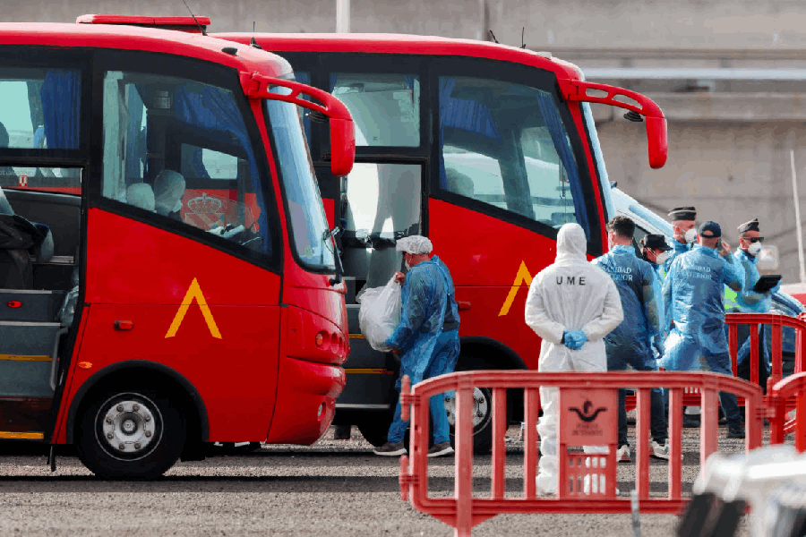 Hantavirus ship evacuation