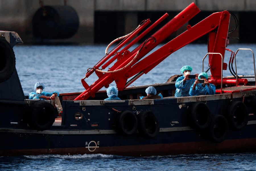 Hantavirus ship evacuation
