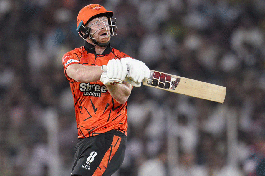 Sunrisers Hyderabad's Heinrich Klassen plays a shot