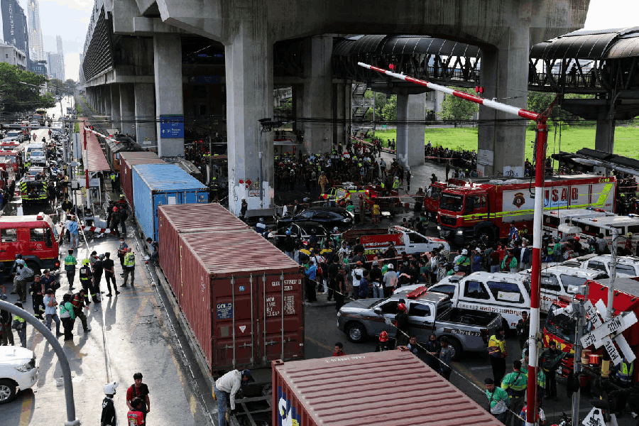 Bangkok train collision