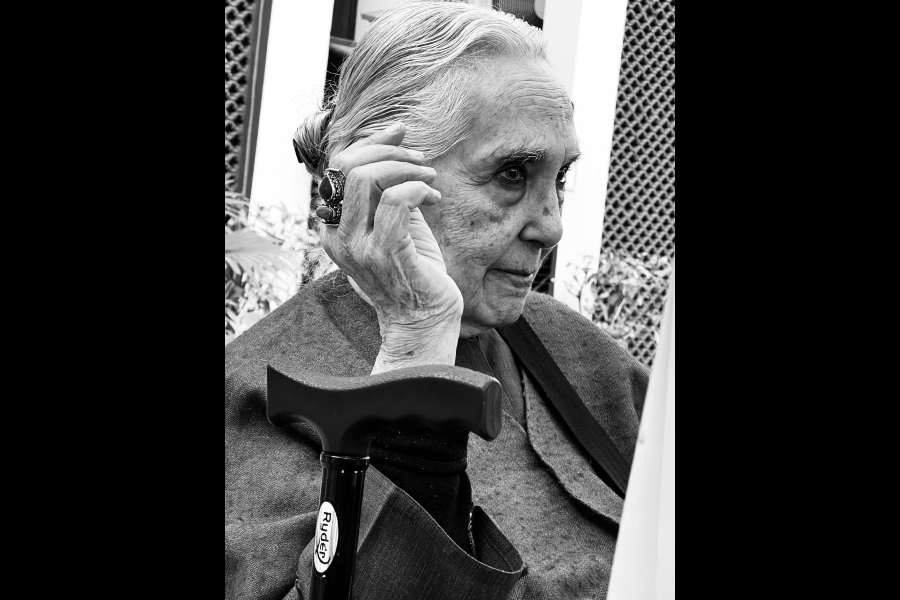 Romila Thapar.