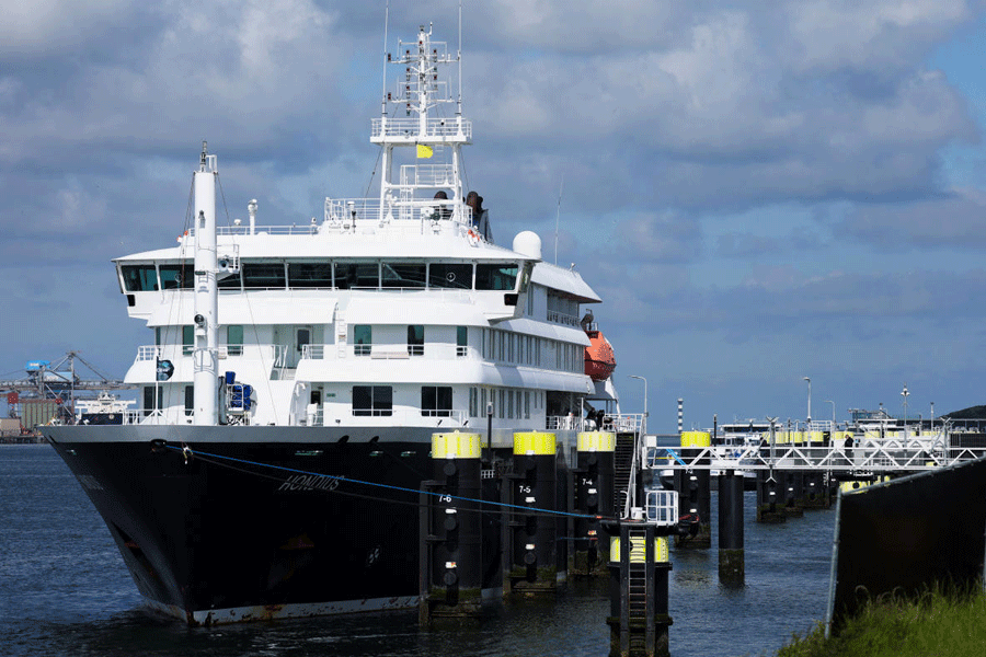Hantavirus-hit cruise ship MV Hondius arrives at Rotterdam port as final destination
