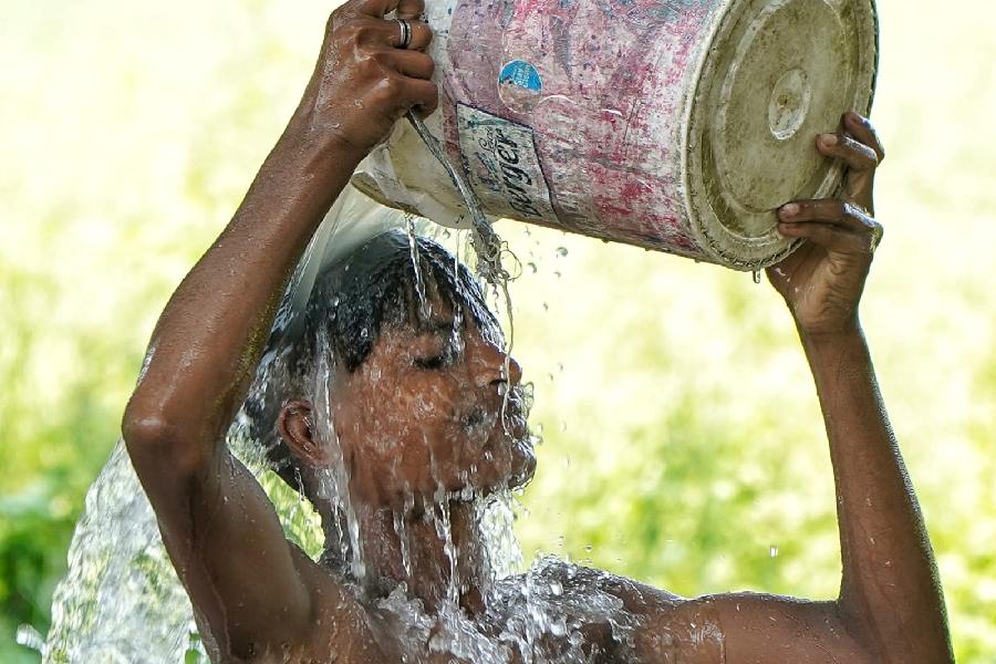 The city feels furnace-like through the day, with the weather office advising people to stay indoors and avoid prolonged exposure to the sun to prevent heat-related illnesses and severe dehydration. 