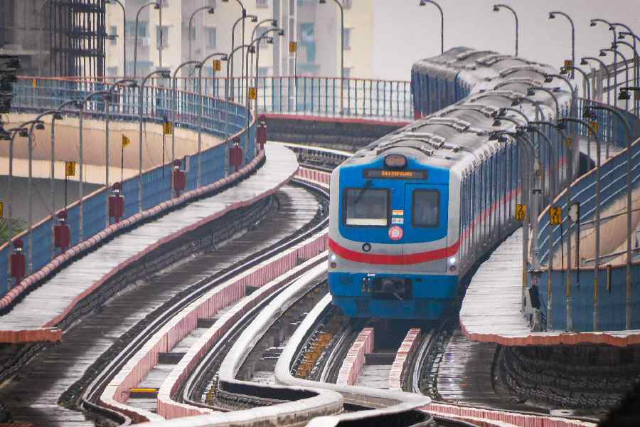The lowest metro rail fare in Kolkata is Rs 5. The fare between two furthest Kolkata metro rail stations across 32km (Garia to Dakshineshwar) is Rs 30; the furthest fare in Mumbai is Rs 80; in Hyderabad it is Rs 69; in Delhi Rs 64