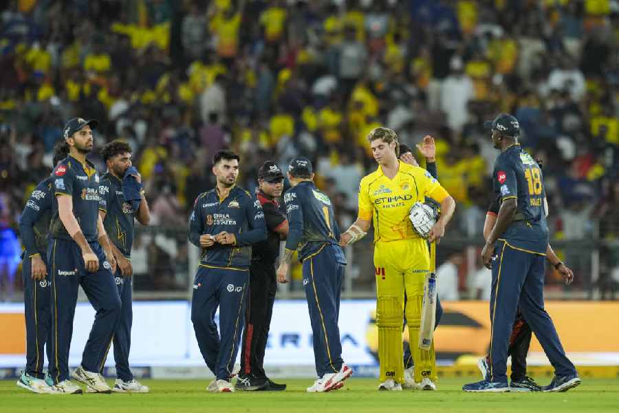 Gujarat Titans\' players celebrate