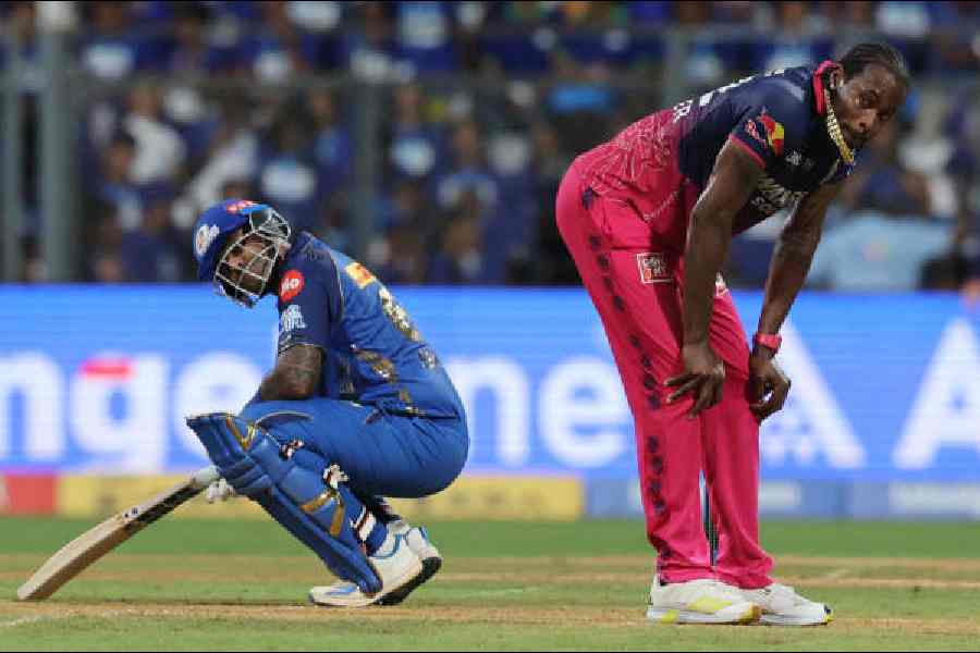 Rajasthan Royals’ Jofra Archer catches a breath while bowling in hot and humid conditions at the Wankhede in Mumbai. Archer’s 3/17 was crucial in the Royals’ 30-run win over the Mumbai Indians.
