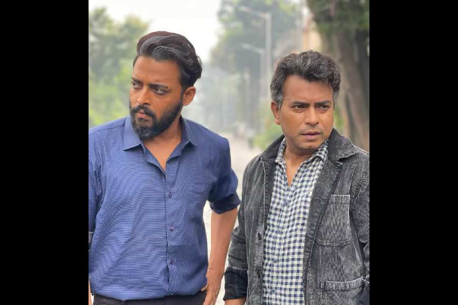 Saurav Das and Rudranil Ghosh