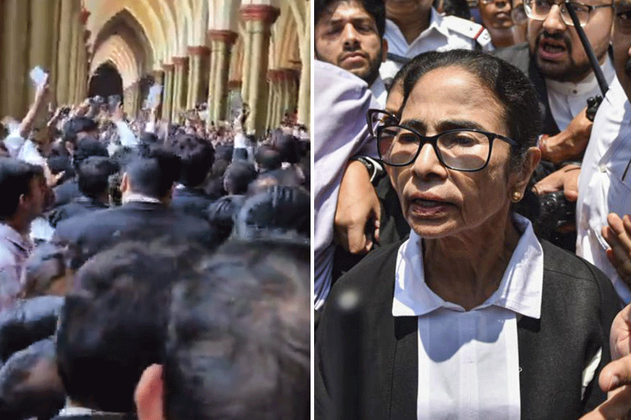 (Left Lawyers raise slogans against Mamata Banerjee, (right) Mamata Banerjee at the Calcutta High Court.