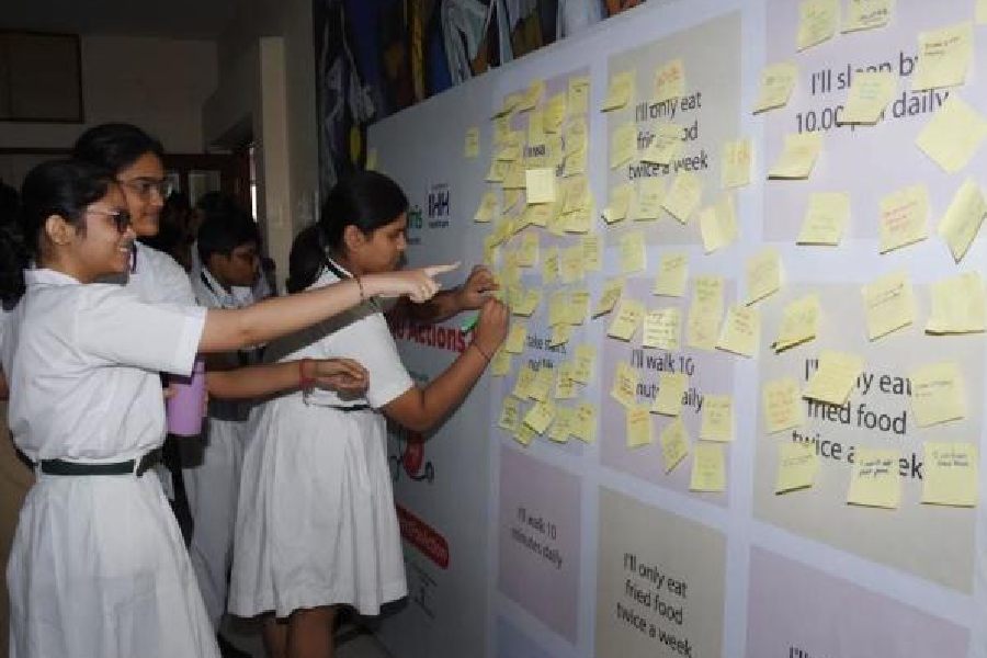 Kolkata Schools Learn CPR and Healthier Heart Habits