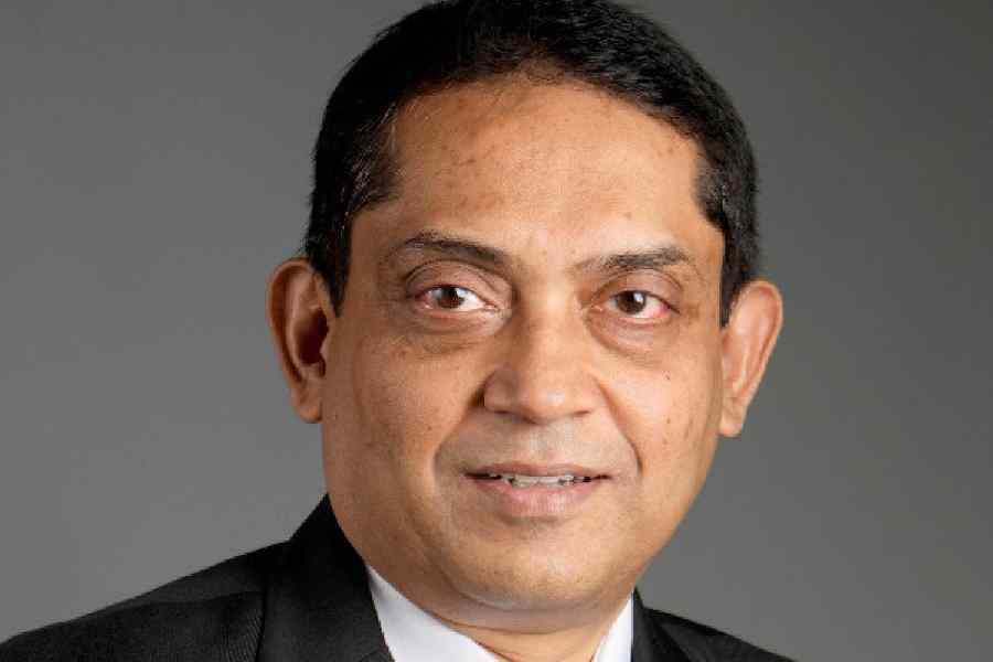 RBI Approves Anup Bagchi and Anup Saha as New CEOs of HDFC and Kotak