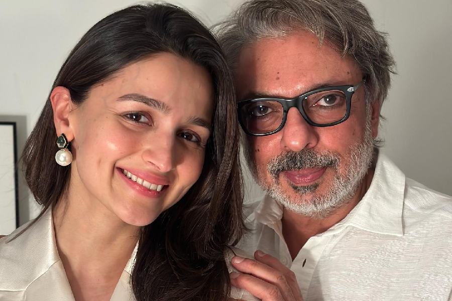 Bhansali, Alia Bhatt Reportedly Discuss Reviving Shelved Inshallah