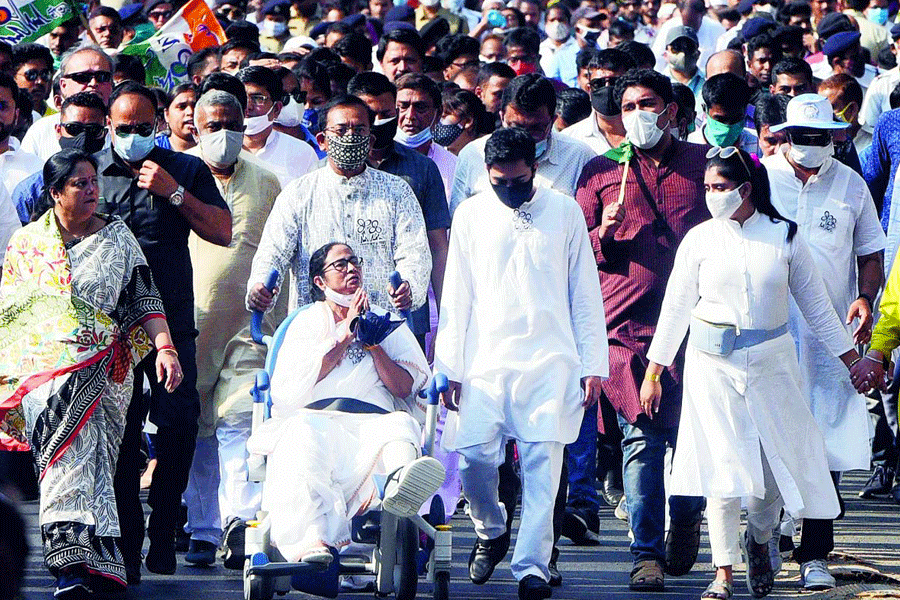 Mamata's Lawyer Sends Legal Notice Over Medical Records