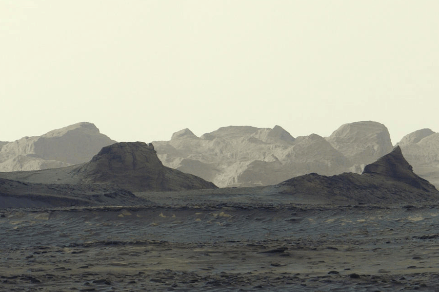 NASA Curiosity Captures Martian Dawn Near Mount Sharp