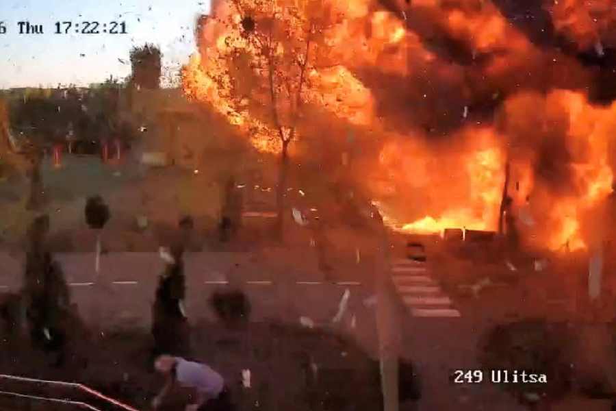 Russian strikes kill 11 in Zaporizhzhia after Trump-Putin diesel deal
