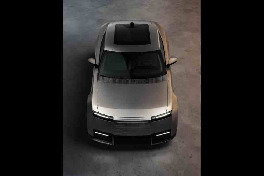 Jaguar Unveils Type 01 Electric Grand Tourer Ahead of 2027