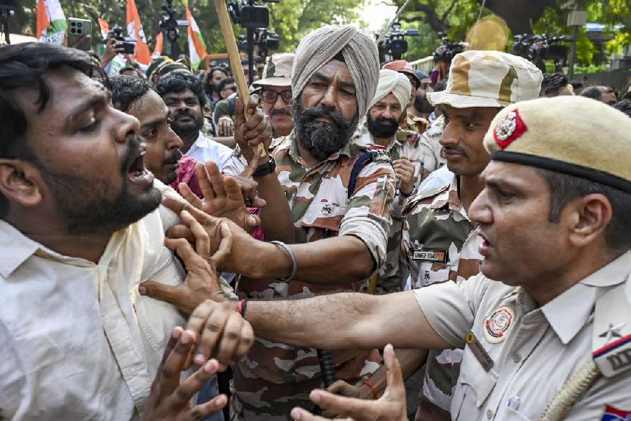 Delhi Union of Journalists moves Supreme Court for probe into police action against press covering Delhi protests