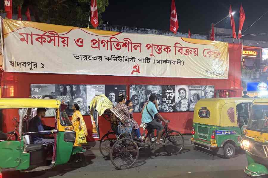 CPM book stall in Calcutta | Don’t suppress Opposition voice: Calcutta ...