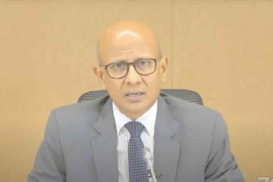 EC draws Supreme Court ire over 'lost' vote count video in Karnataka election case