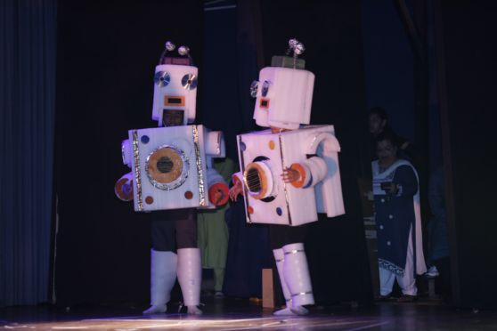 A theatrical tribute to legendary filmmaker Satyajit Ray, which revisited the world of Goopy Gyne Bagha Byne and used the story’s themes to explore the growing influence of artificial intelligence (AI) on young minds.