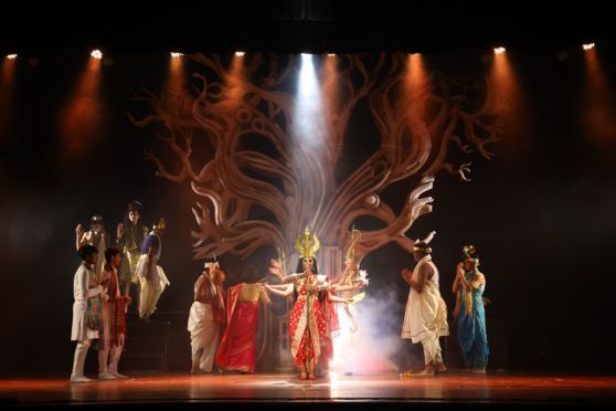 Glimpse from the vibrant Agomoni presentation.