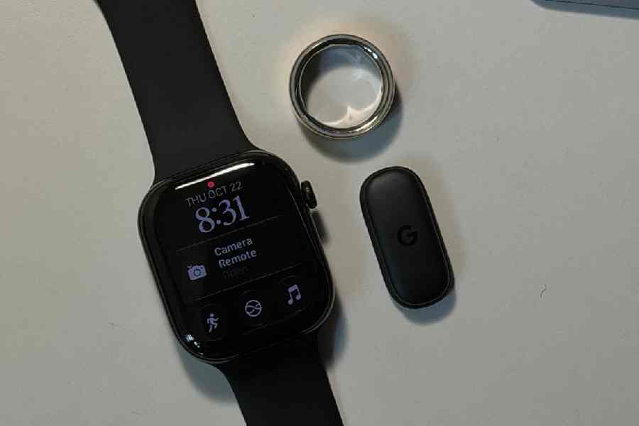What’s your choice — smartwatch, smart ring or a simple health tracking puck that comes with a wrist band?