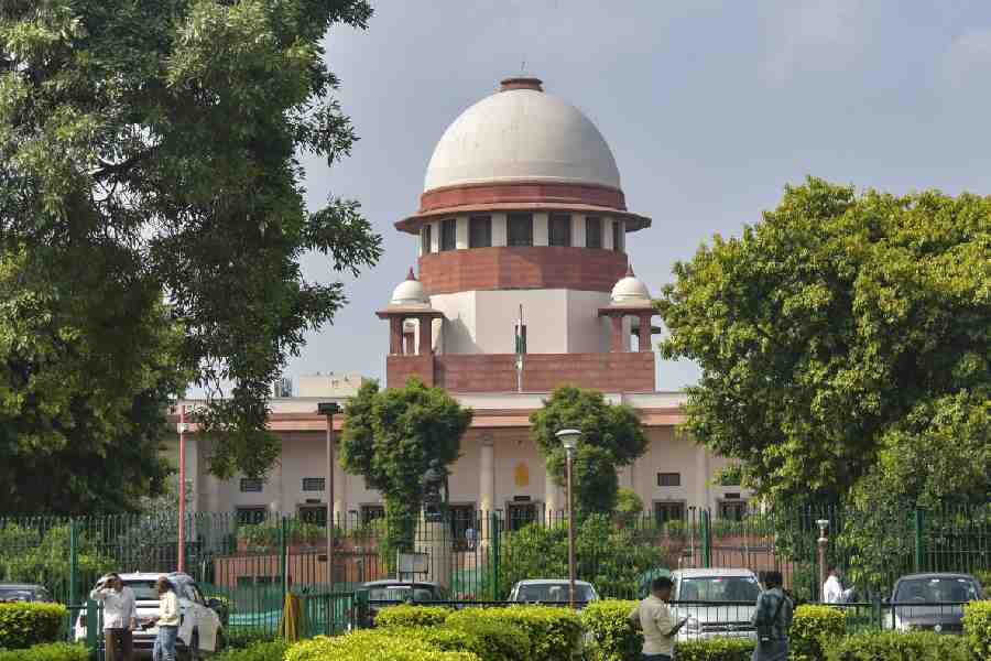 Election Commission defends SIR as lawful, Supreme Court grants petitioners 10 days to respond