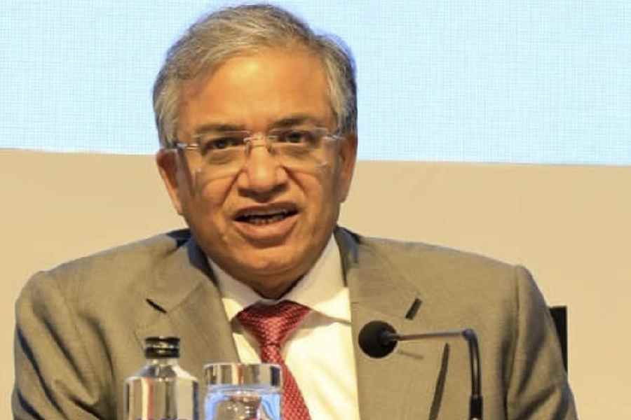 SIR hearing deferred till November 17 as Supreme Court takes up Form 6 voter dispute