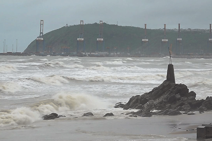 Cyclone Arnab weakens after landfall on Andhra Pradesh coast, no casualties reported